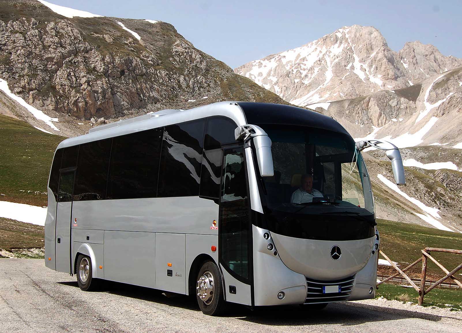 bus coach transfer trip umbria tuscany rome airport